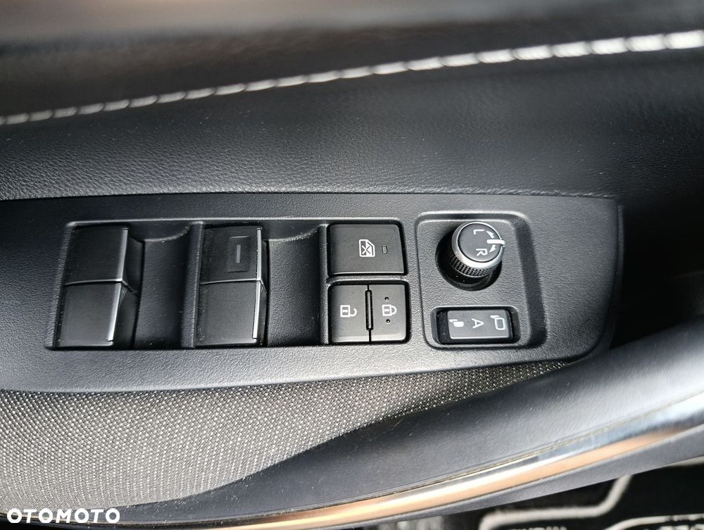 Toyota Corolla 1.8 Hybrid Comfort - 20