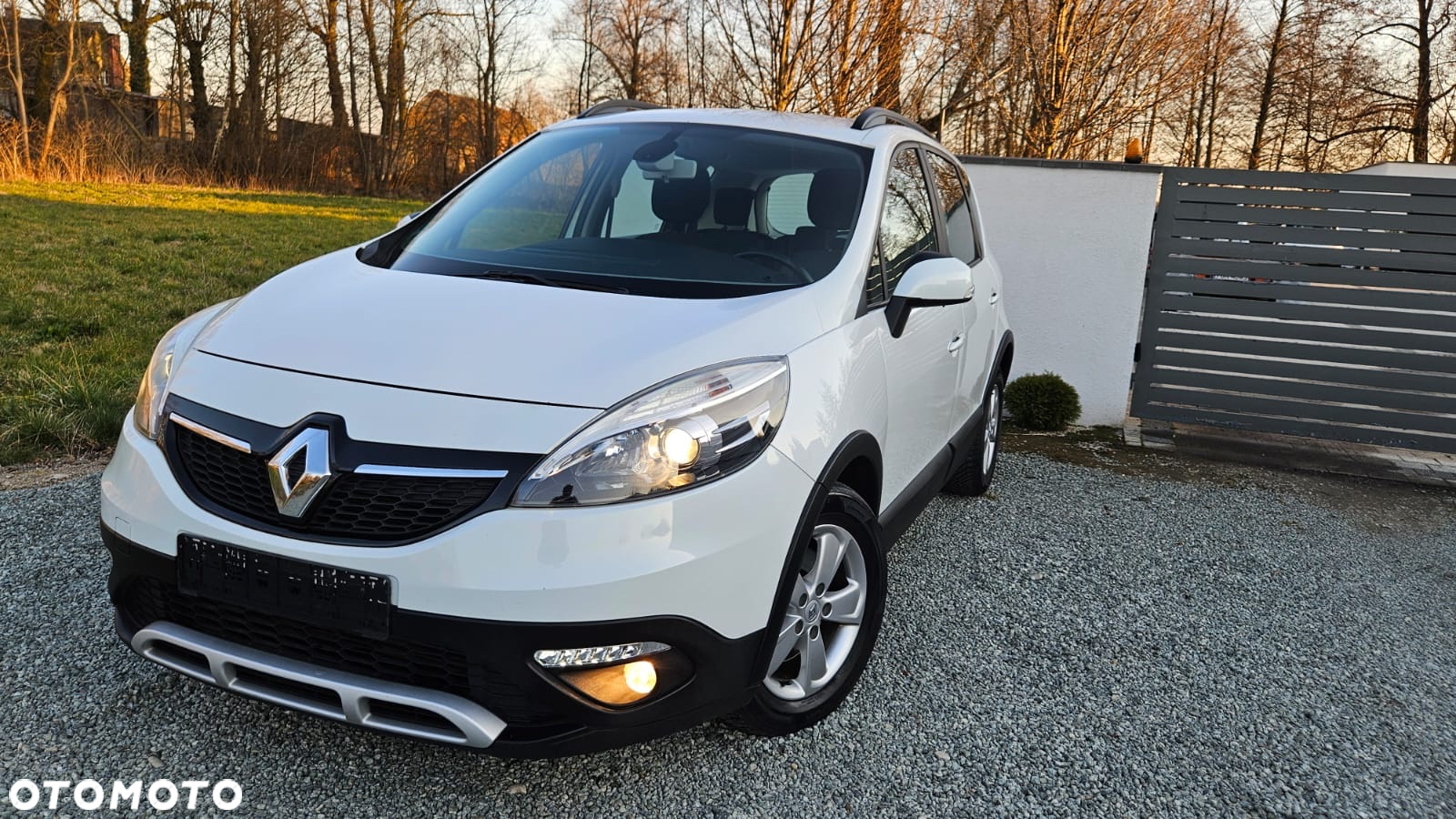 Renault Scenic ENERGY TCe 115 S&S Xmod Paris - 8