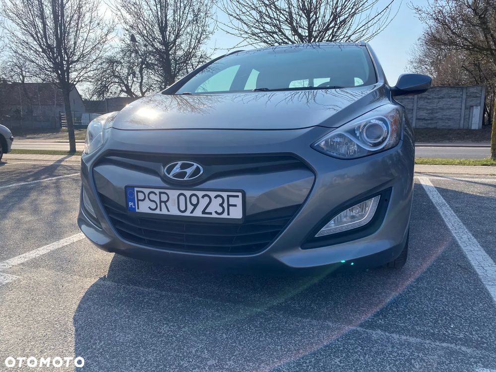 Hyundai i30 blue Kombi 1.6 GDi Style - 21