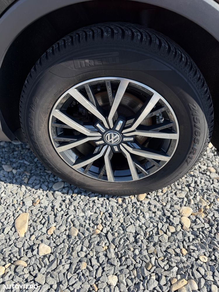 Volkswagen Tiguan - 10