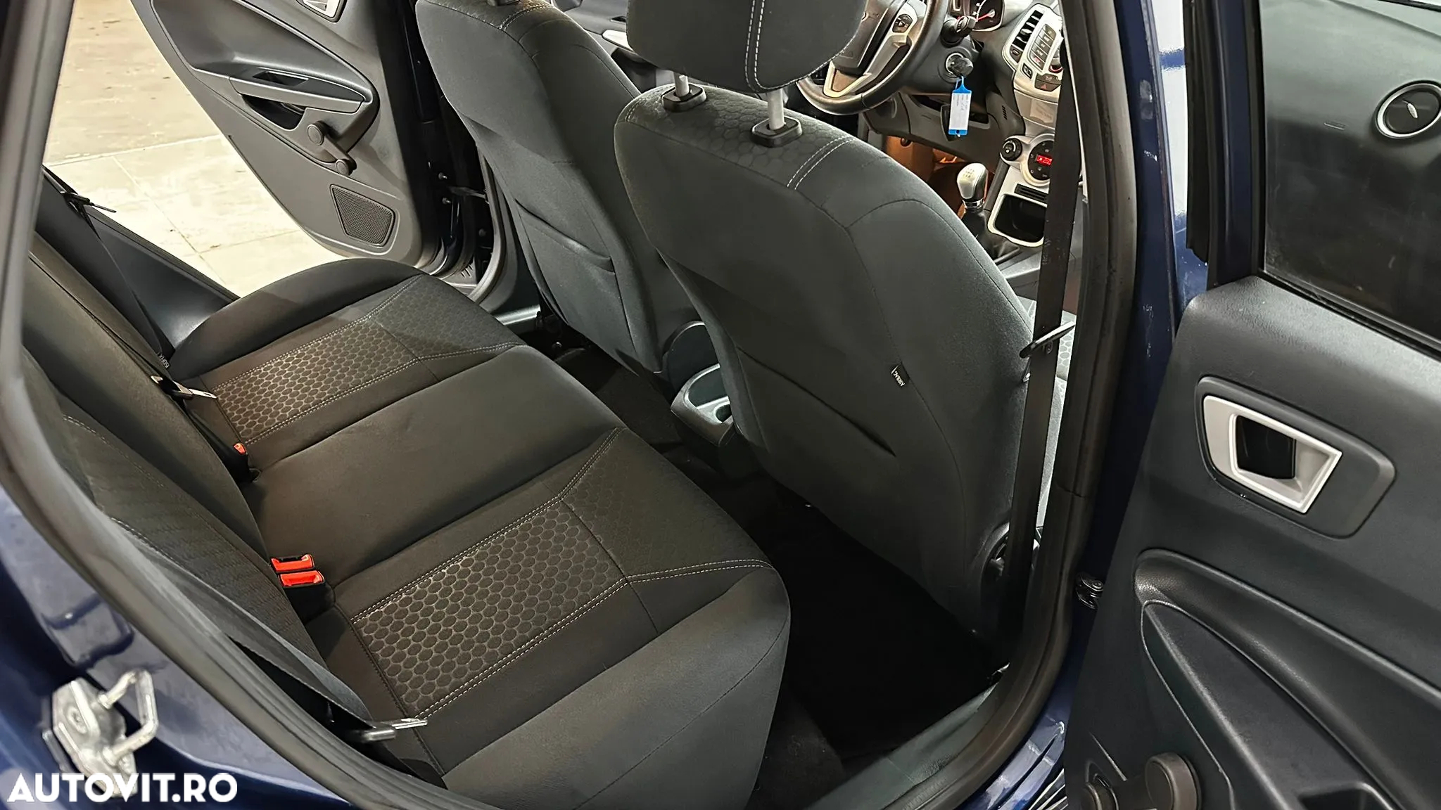 Ford Fiesta 1.6 TDCi Titanium - 9