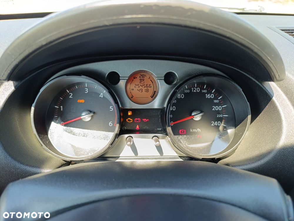 Nissan Qashqai 2.0 dCi 4x4 Tekna - 13