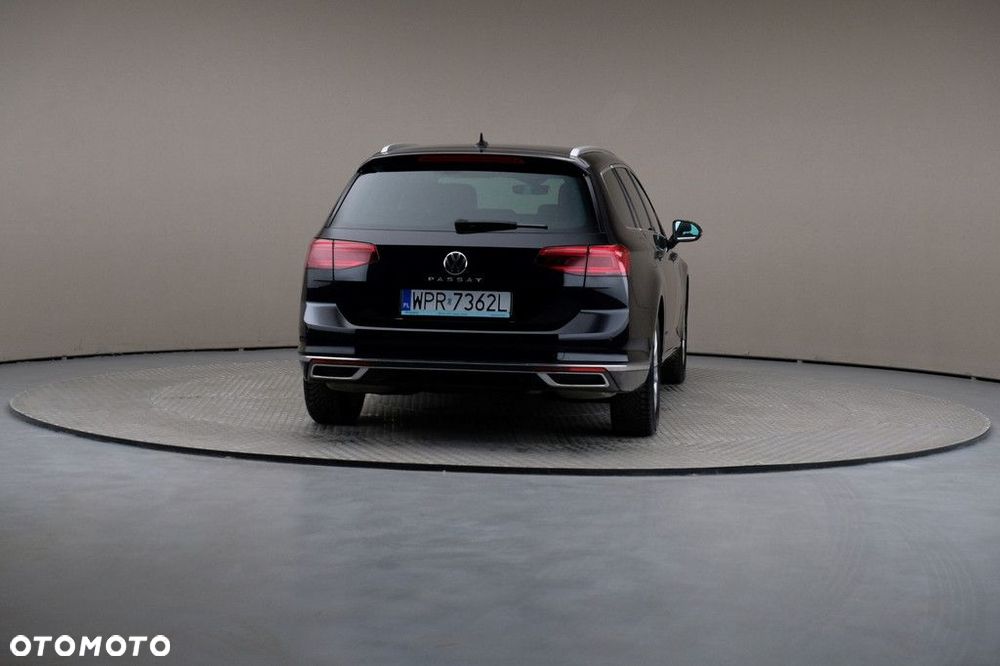Volkswagen Passat Variant 2.0 TSI Elegance DSG - 5