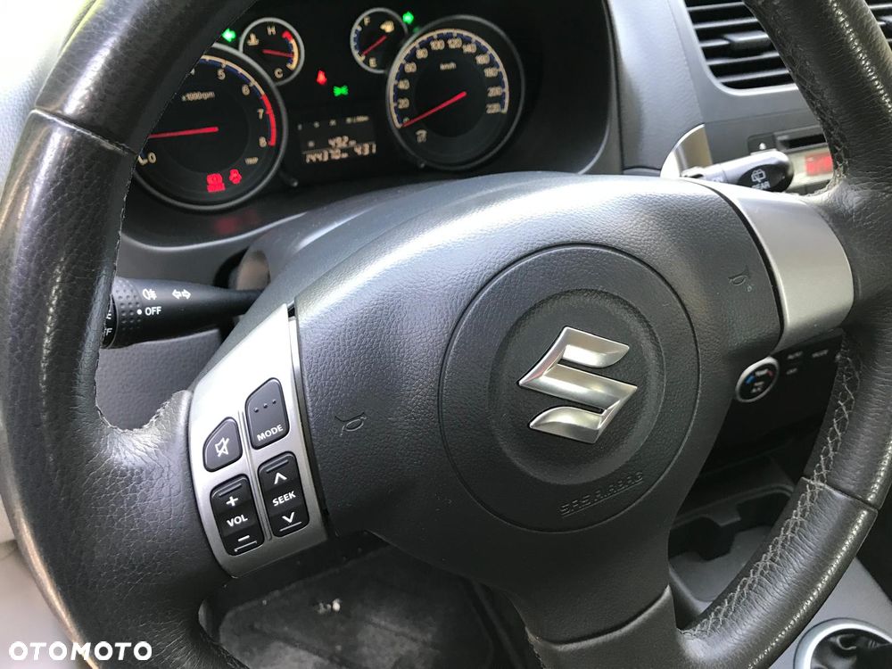 Suzuki SX4 1.6 VVT 4x4 Comfort - 32