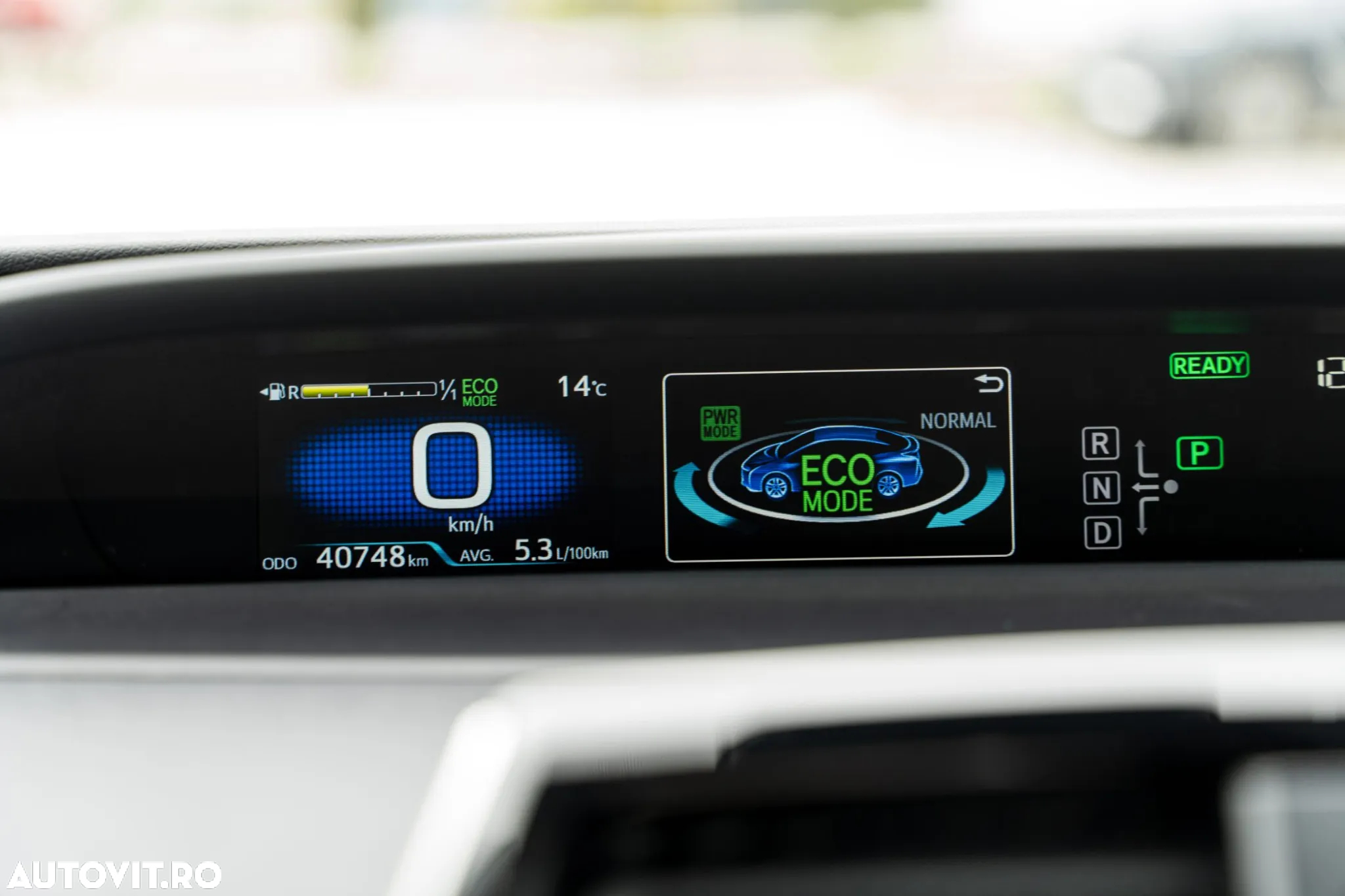 Toyota Prius Hybrid Comfort - 38
