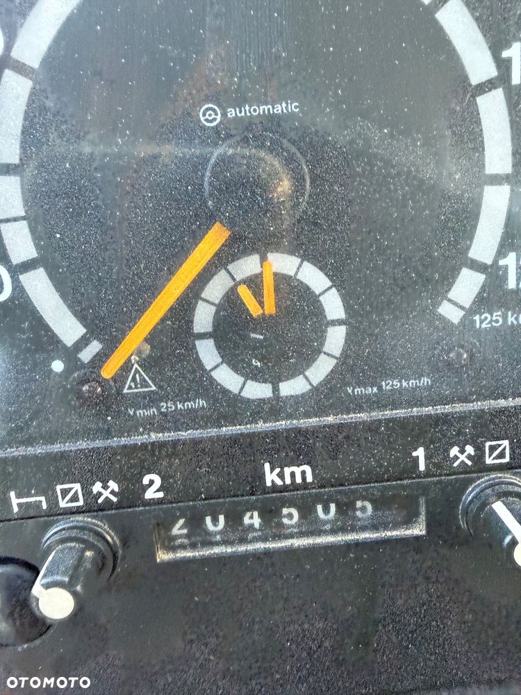 Mercedes-Benz 1820K - 11