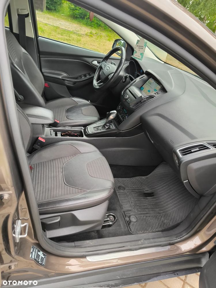 Ford Focus - 16