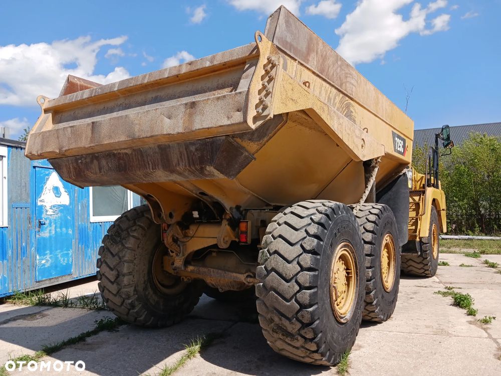 Caterpillar 725 C - 9