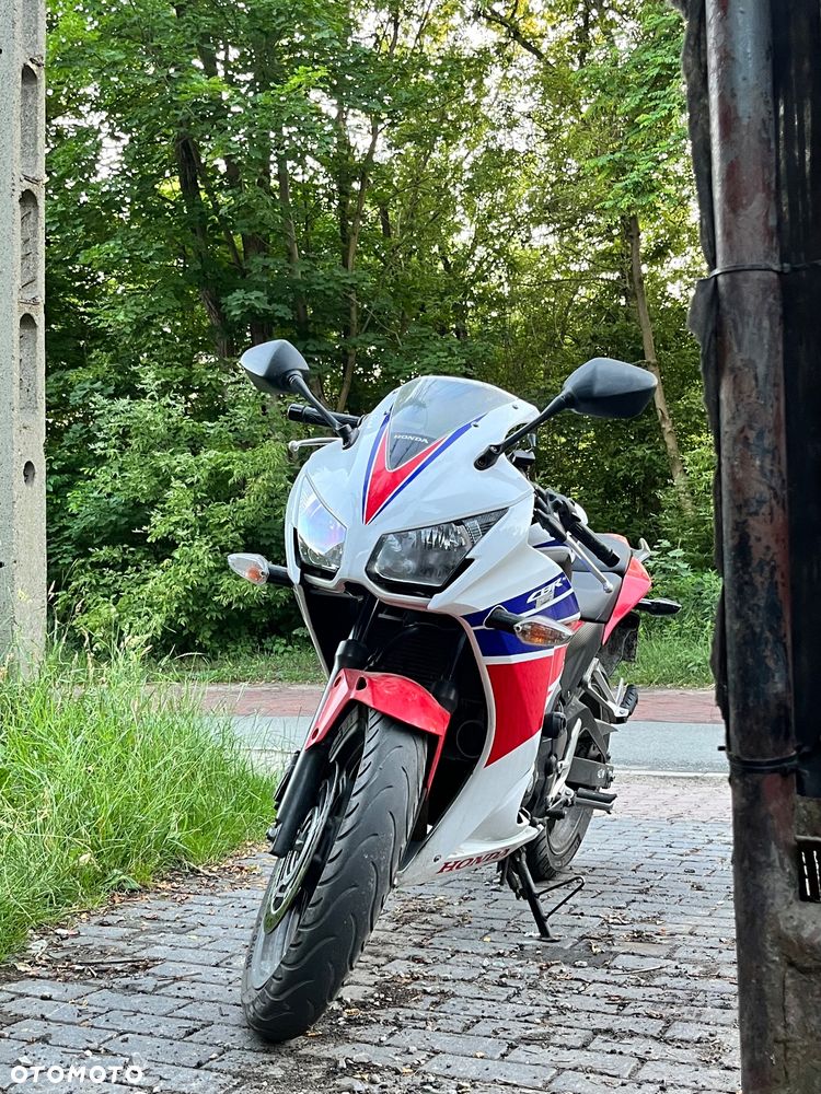 Honda CBR - 3