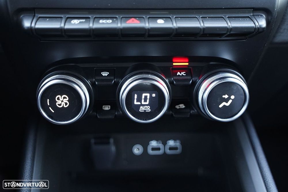 Mitsubishi Colt 1.0 MPI-T Invite - 12