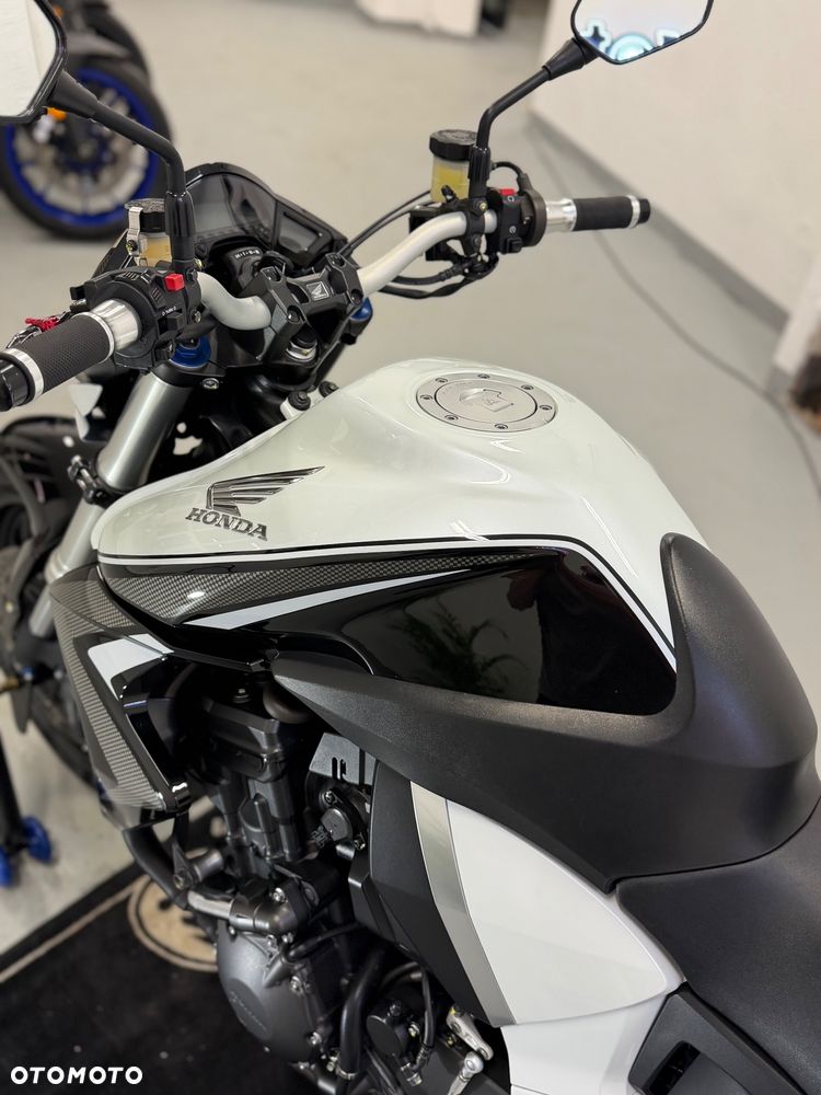 Honda CB - 10