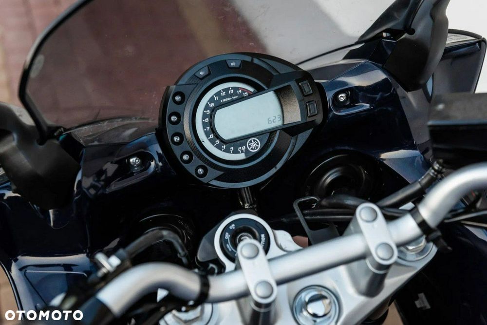 Yamaha FZ - 9