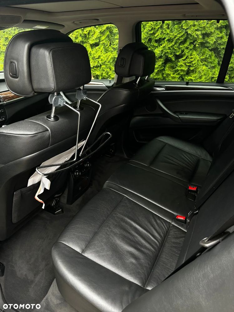 BMW X5 3.0si - 14
