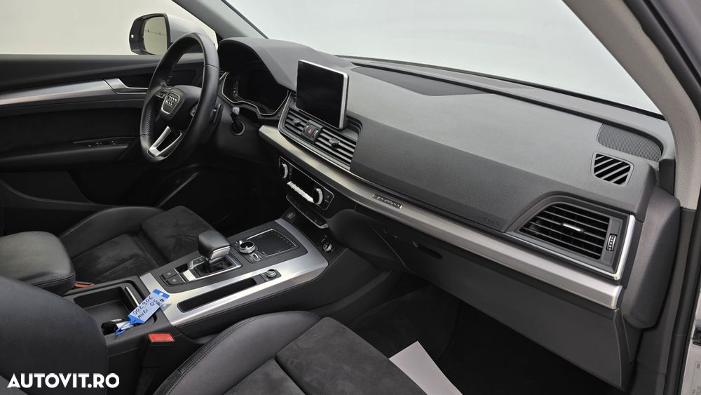 Audi Q5 2.0 40 TDI quattro S tronic Sport - 20