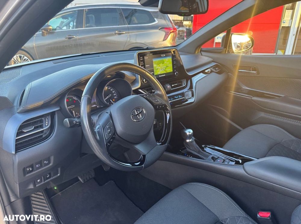 Toyota C-HR - 9