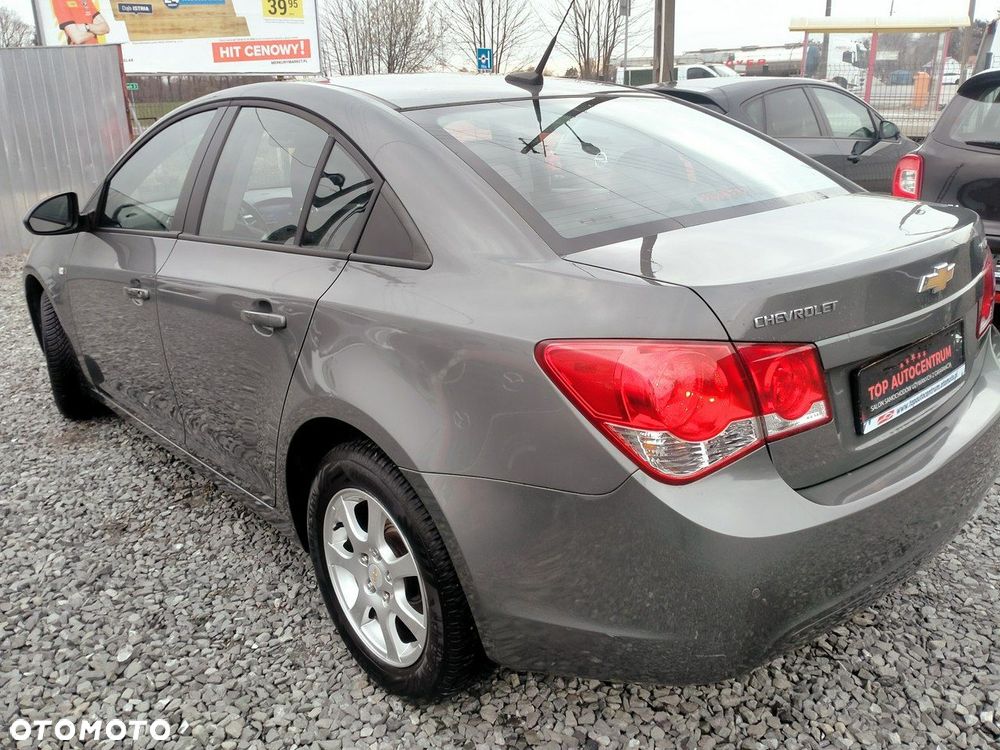 Chevrolet Cruze - 4