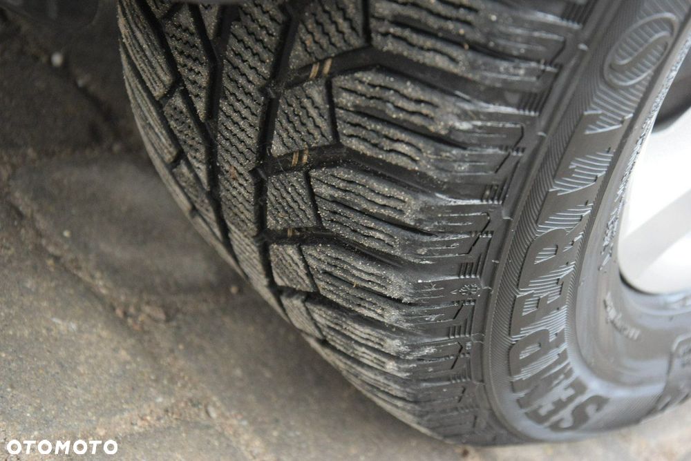 Volkswagen Tiguan 2.0 TDI DPF BlueMotion Technology Sport & Style - 17