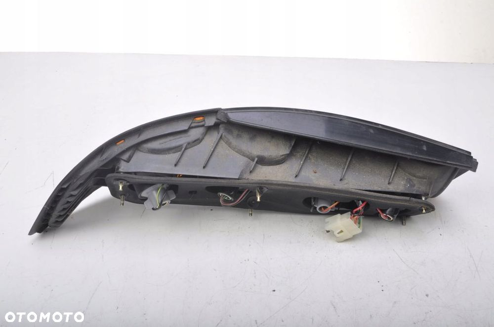 ASTON MARTIN DB7 LAMPA PRAWA TYLNA PRAWY TYŁ - 6