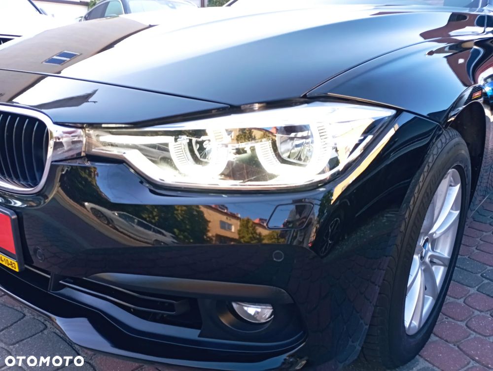 BMW Seria 3 318i - 29