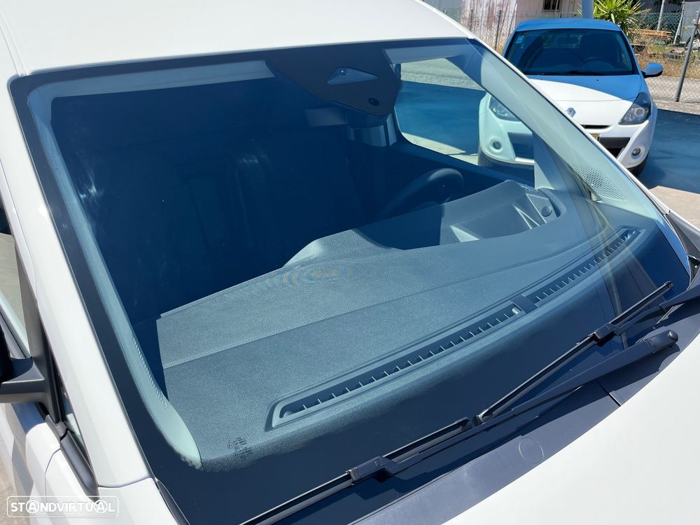 VW Caddy Maxi Cargo 2.0 TDi 102Cv Business L2H1 - 18