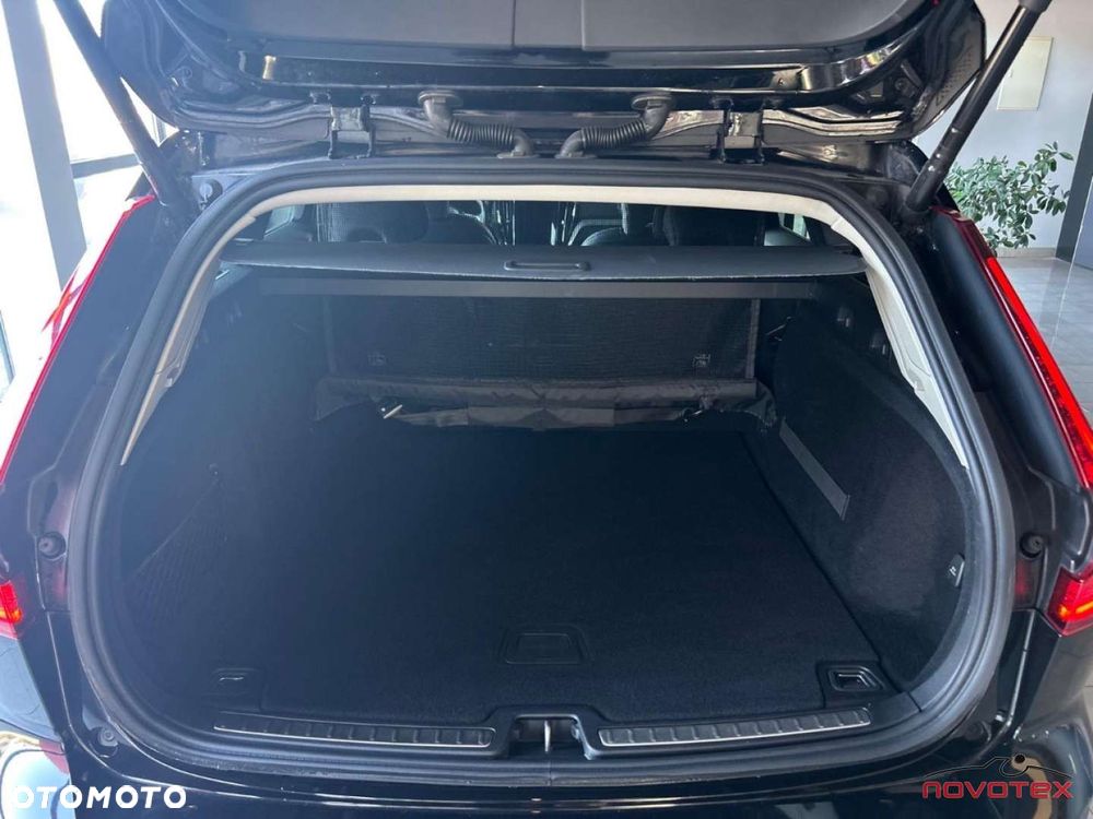 Volvo V60 Cross Country D3 Geartronic Momentum - 22