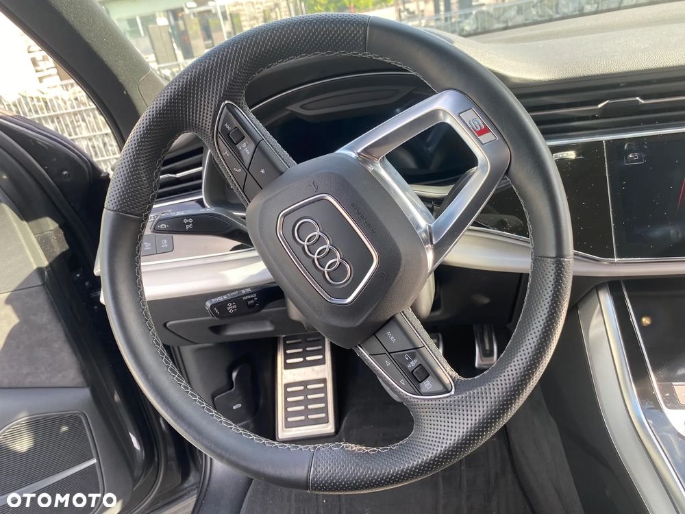 Audi Q7 - 6