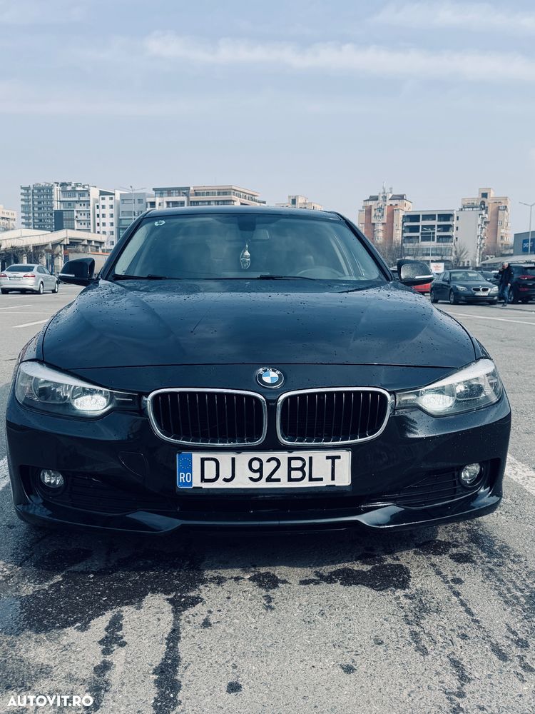 BMW Seria 3 320d EfficientDynamics Edition - 3