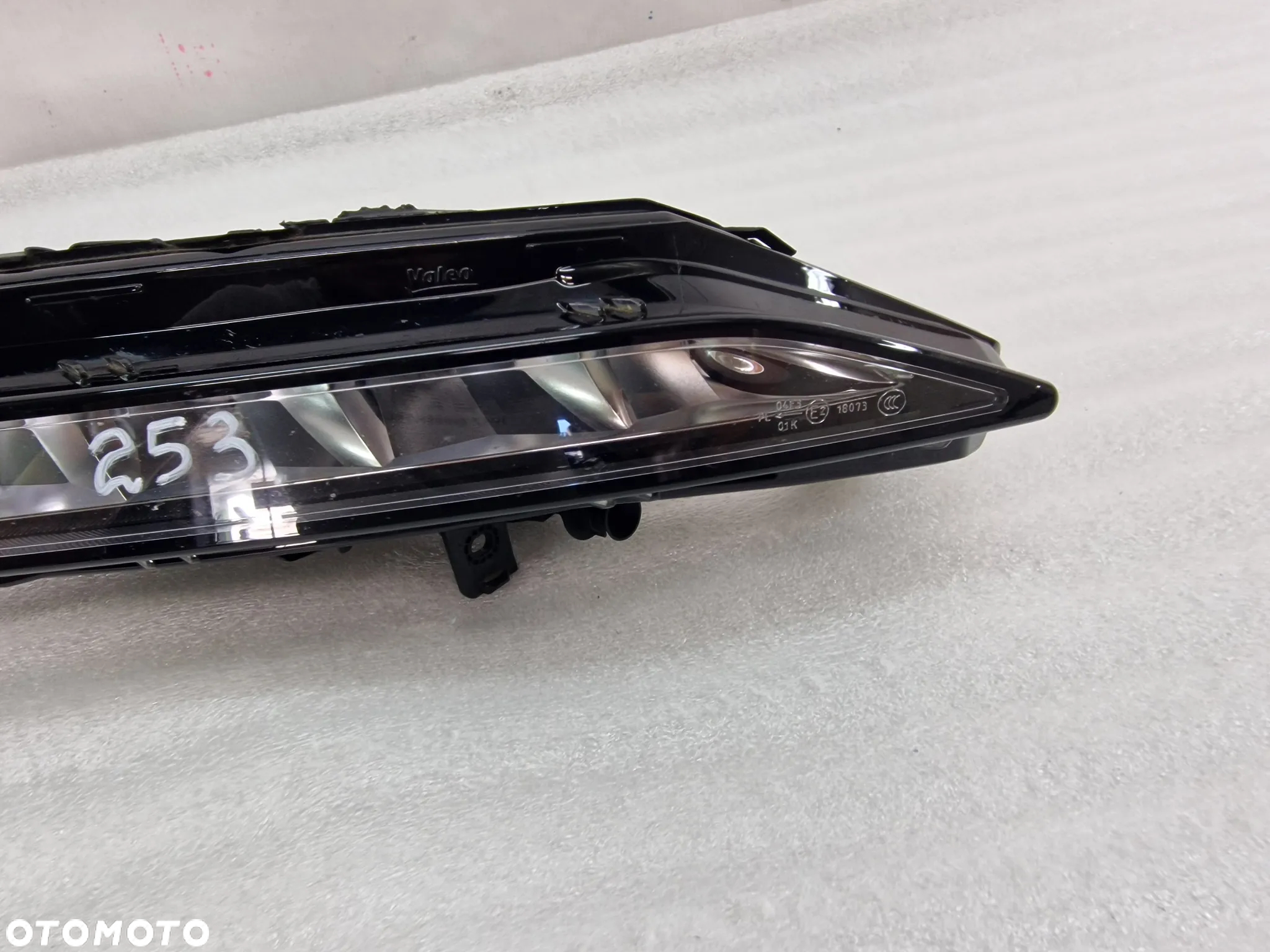 SKODA SUPERB 3 III LIFT 18- PRAWY HALOGEN LED / DRL , NR 3V0941700B , NR AUKCJI H253 - 4
