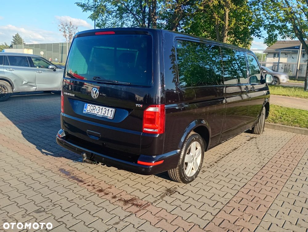 Volkswagen Caravelle - 1
