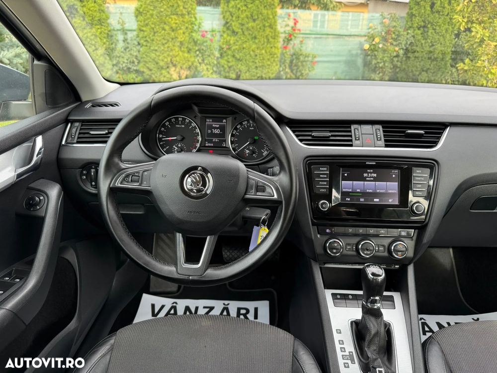 Skoda Octavia 2.0 TDI DSG Style - 11