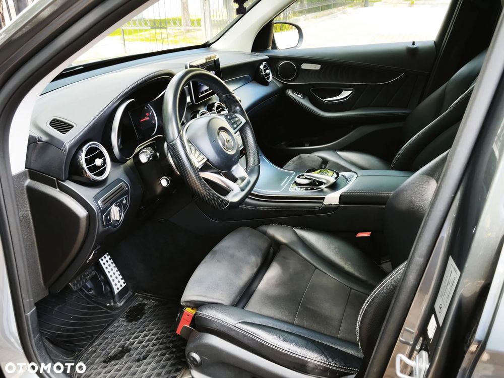 Mercedes-Benz GLC 220 d 4Matic 9G-TRONIC AMG Line - 18