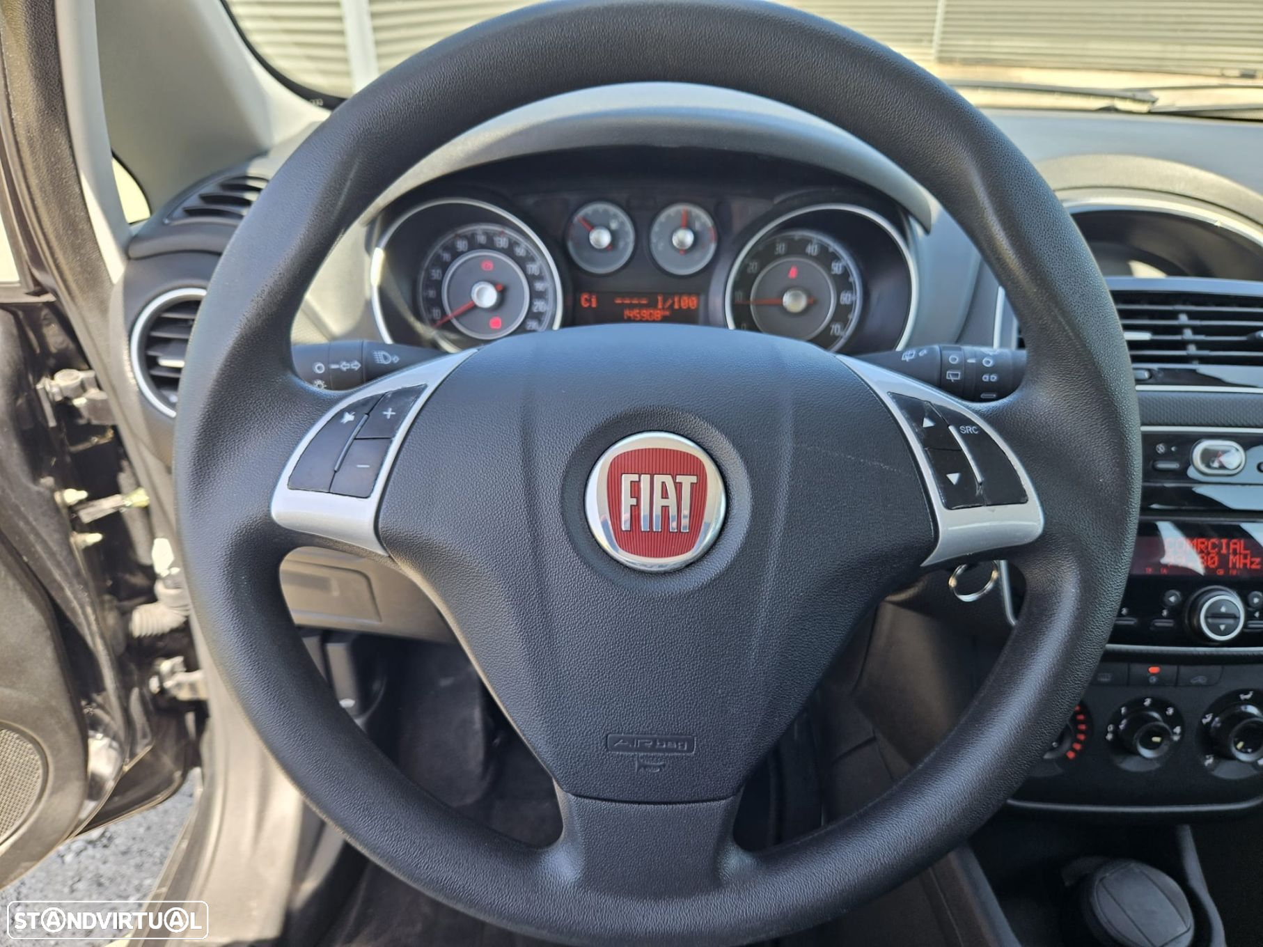 Fiat Punto 1.3 M-Jet Lounge S&S - 17