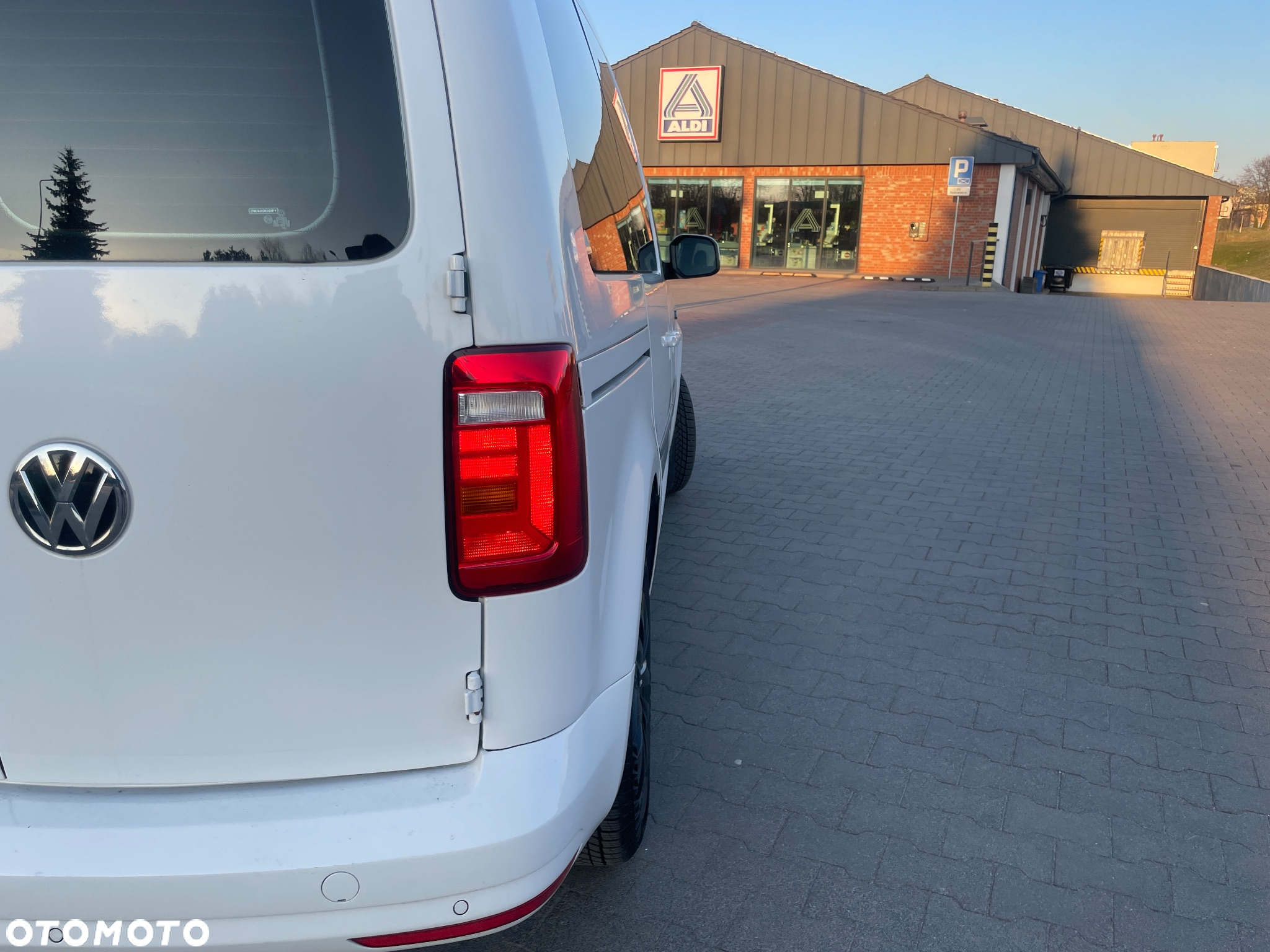 Volkswagen Caddy 2.0 TDI (5-Si.) Trendline Blue Motion - 13