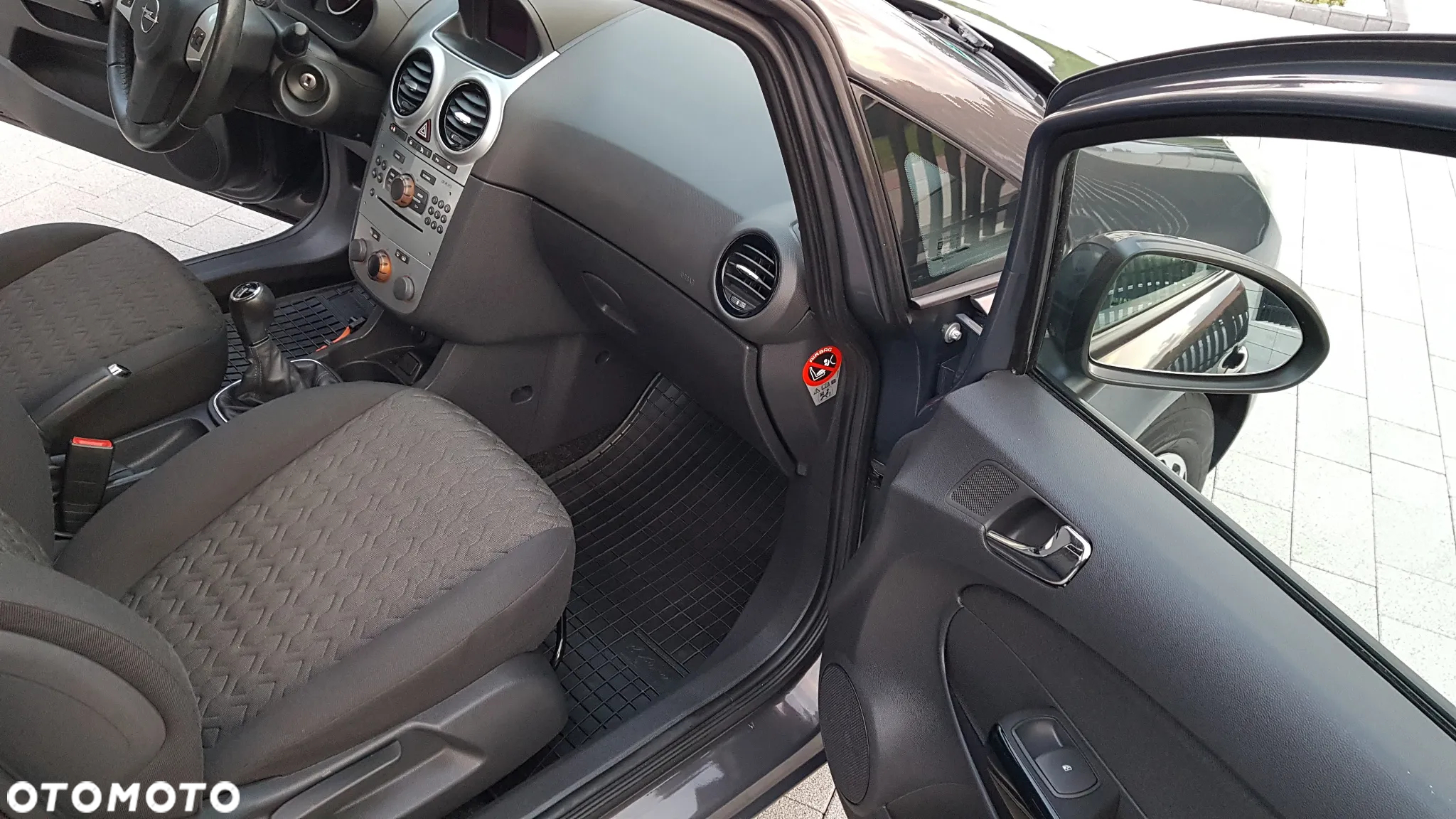 Opel Corsa 1.2 16V Color Edition - 28