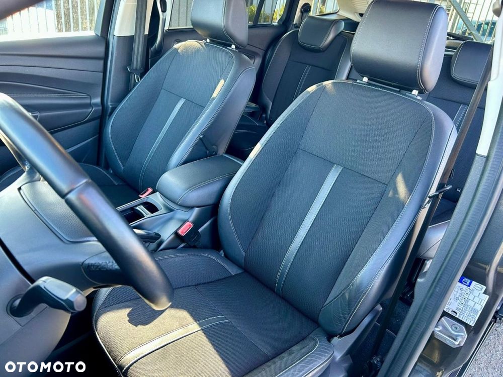 Ford Grand C-MAX - 28