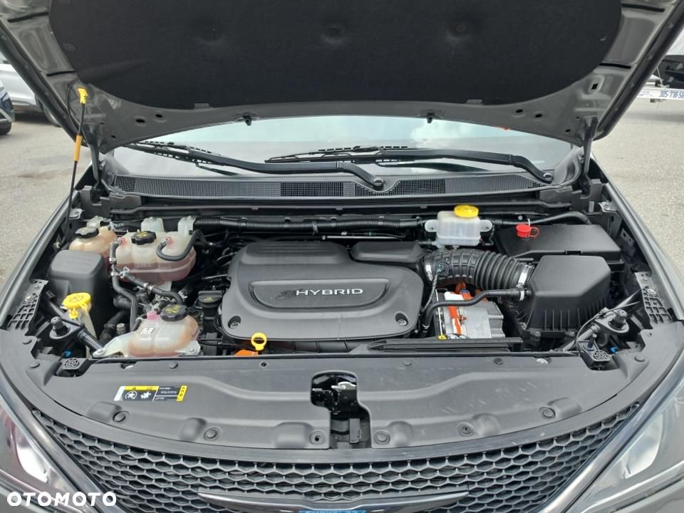 Chrysler Pacifica - 13