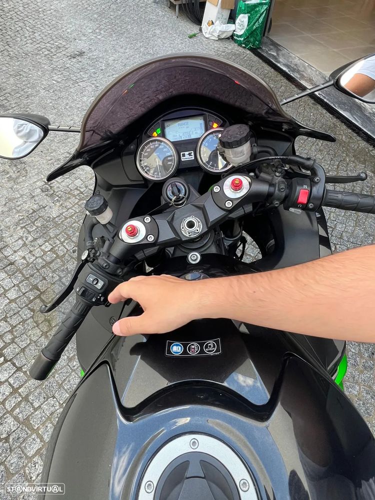 Kawasaki ZXR - 10
