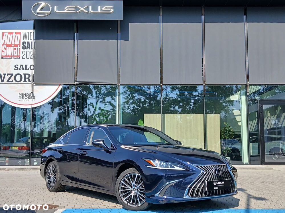 Lexus ES - 1