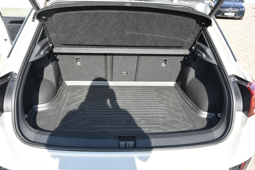 Volkswagen T-Roc - 23