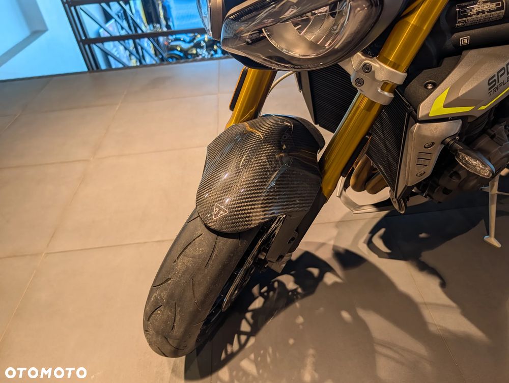 Triumph Speed Triple - 9