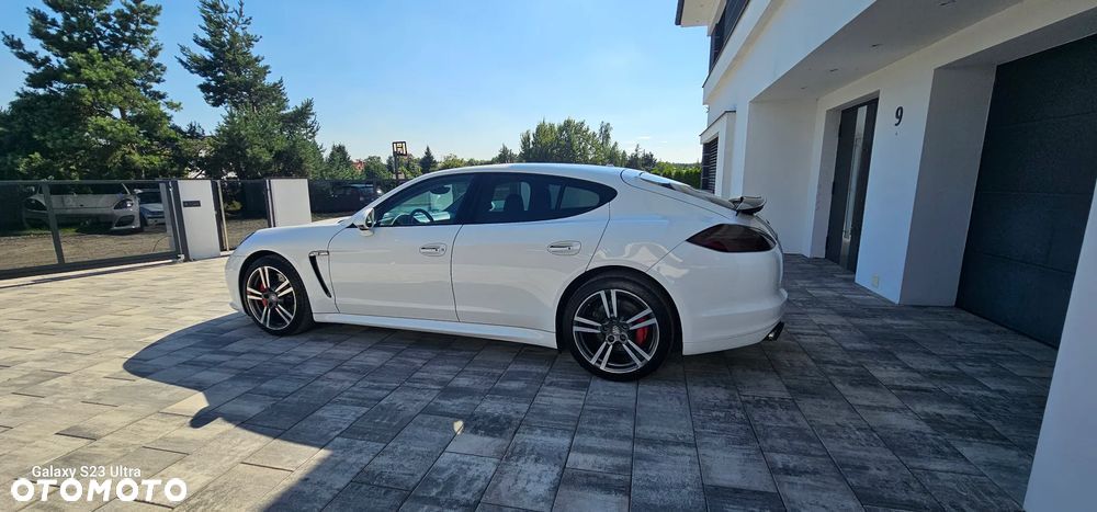 Porsche Panamera Turbo - 9