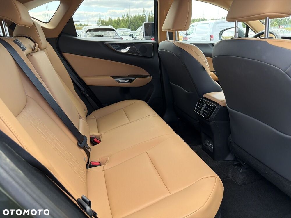 Lexus NX 350h Prestige AWD - 10