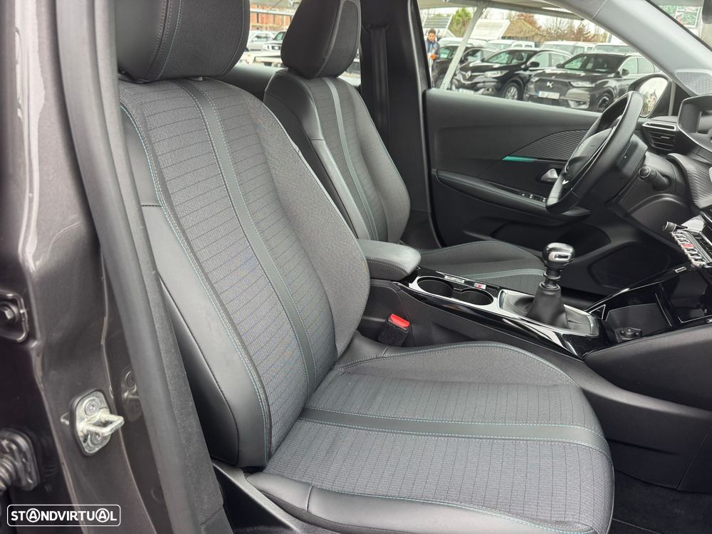 Peugeot 208 1.2 PureTech Allure - 12