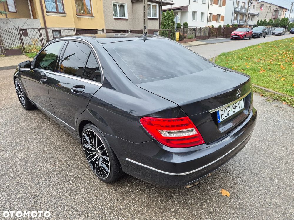 Mercedes-Benz Klasa C 180 BlueEFFICIENCY Avantgarde - 13
