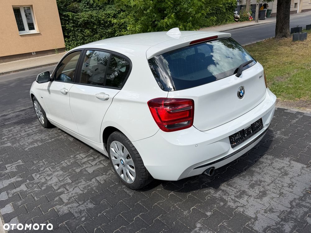 BMW Seria 1 116i Sport Line - 4