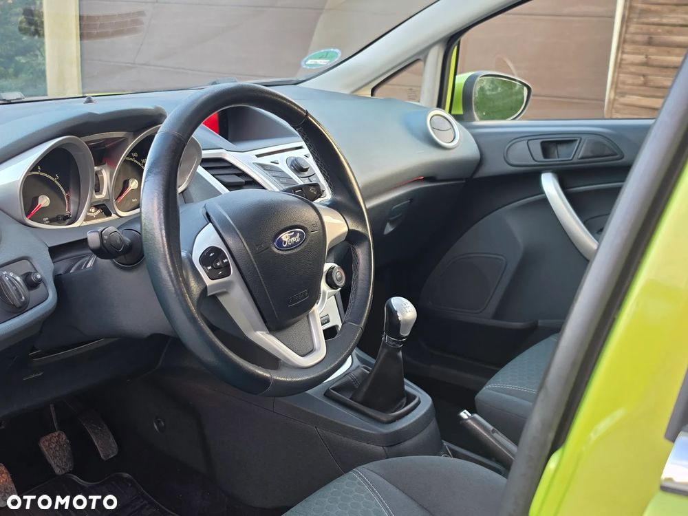 Ford Fiesta 1.25 Titanium - 14