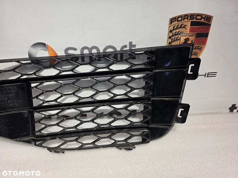 AUDI Q7 4L0 LIFT 09-15 S-LINE V12 W12 LEWA / PRAWA KRATKA BOCZNA ZDERZAKA PRZEDNIEGO PRZÓD NR 4L0807676B / 4L0807675B NR AUKCJI KB90 - 11