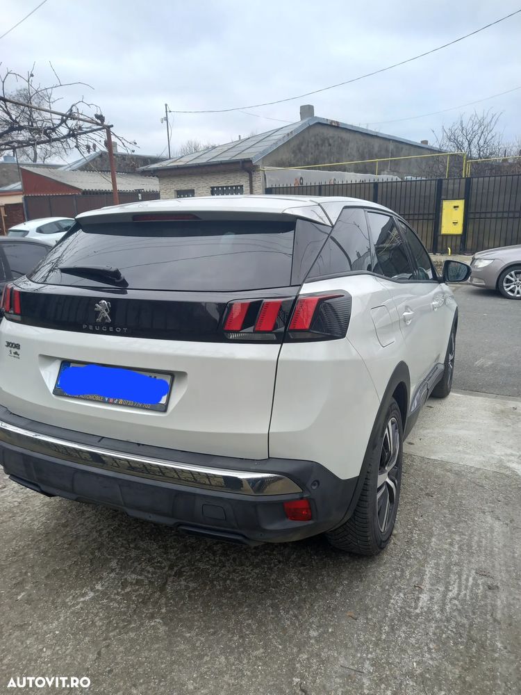 Peugeot 3008 BlueHDi 130 Stop & Start EAT8 Active - 8