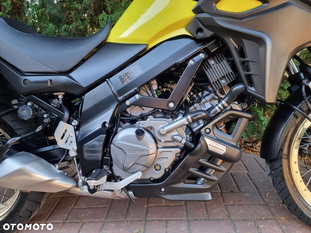 Suzuki V-STROM - 4