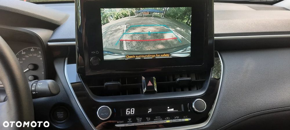 Toyota Corolla Cross - 12